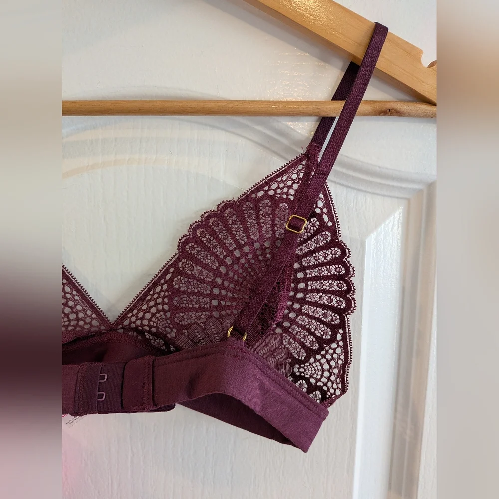 Commando Butter + Lace Bralette Pinot Burgundy Triangle Sheer Unlined Size S NWT